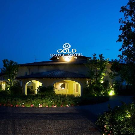 Hotel Motel Gold Calcinate ภายนอก รูปภาพ