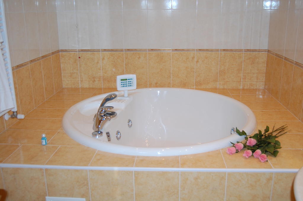 Hotel Motel Gold Calcinate ห้อง รูปภาพ
