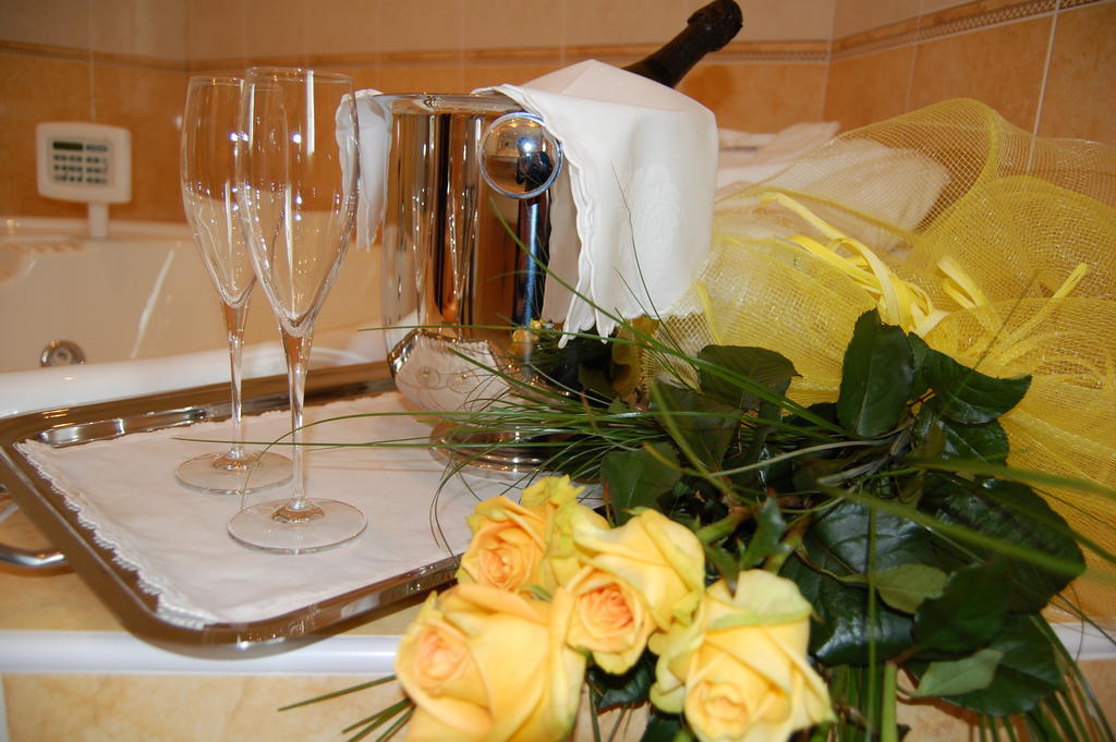 Hotel Motel Gold Calcinate ภายนอก รูปภาพ